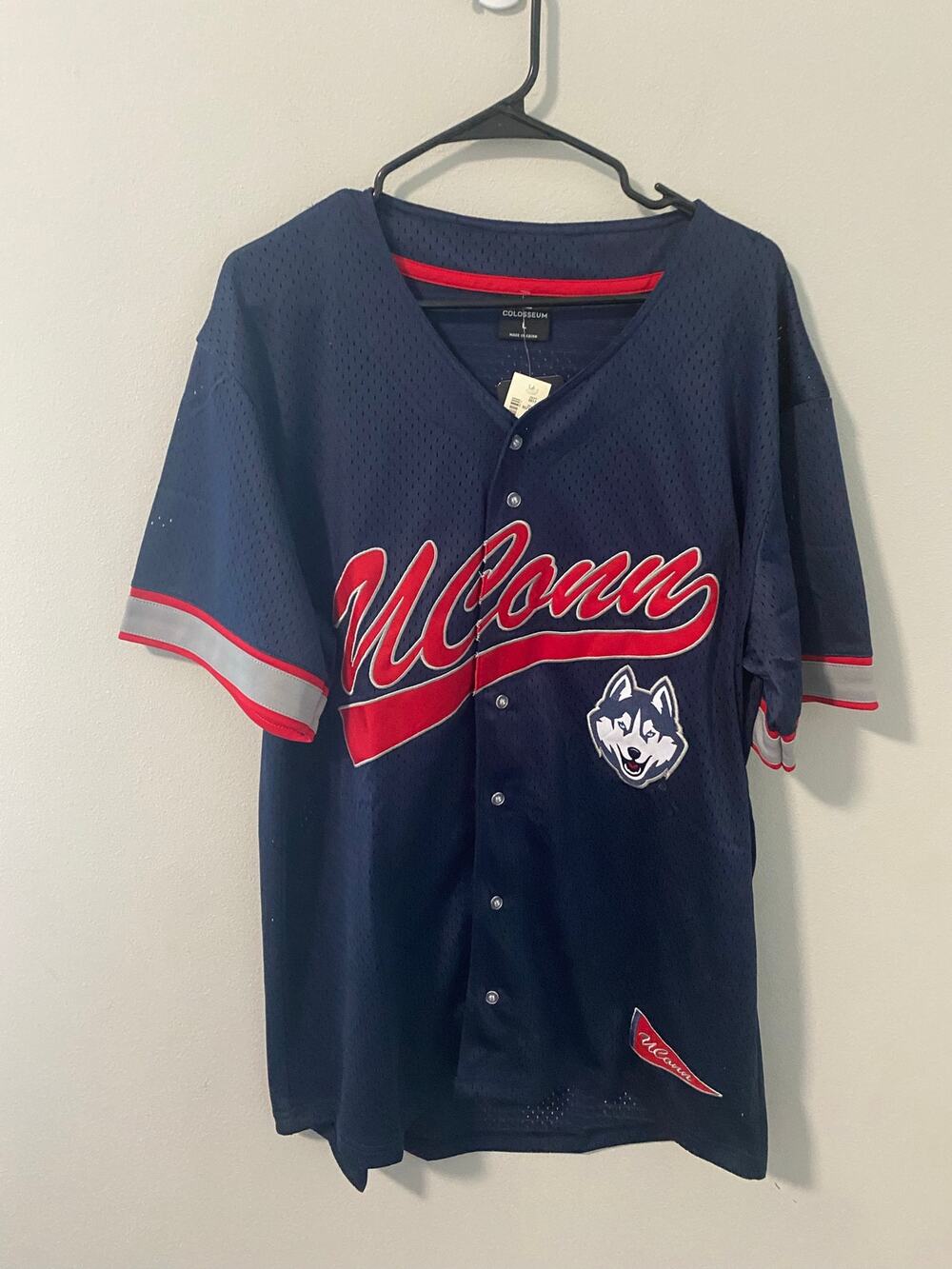New Colosseum UConn Huskies Baseball Jersey Navy Mesh Button Front Size Large